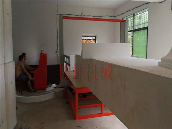 歐式線(xiàn)條切割機(jī)(jī)